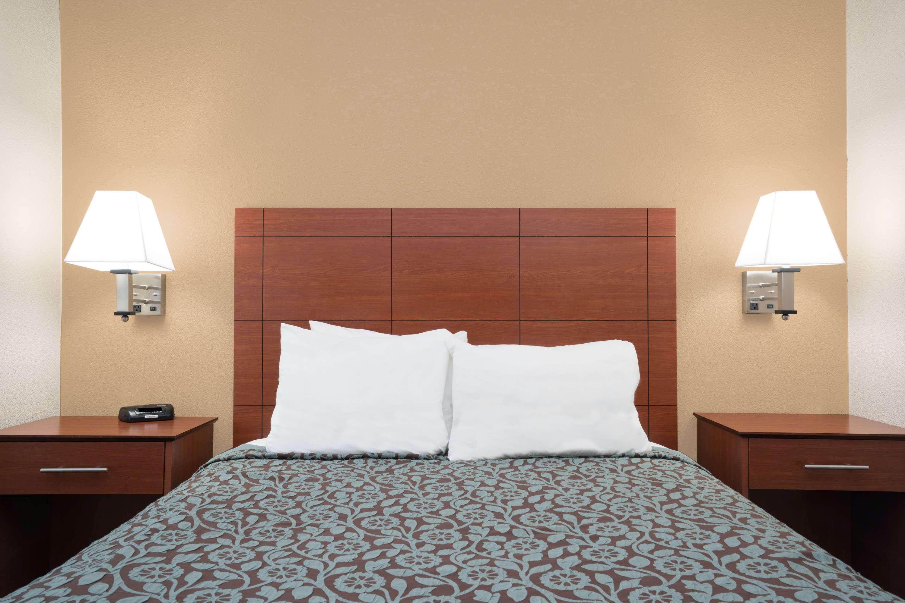 Days Inn By Wyndham Mankato Ngoại thất bức ảnh