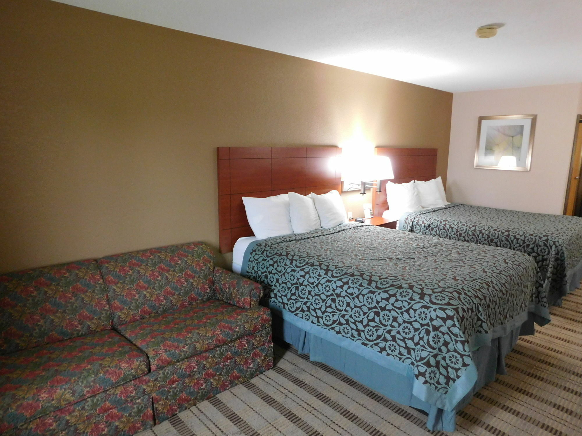 Days Inn By Wyndham Mankato Ngoại thất bức ảnh